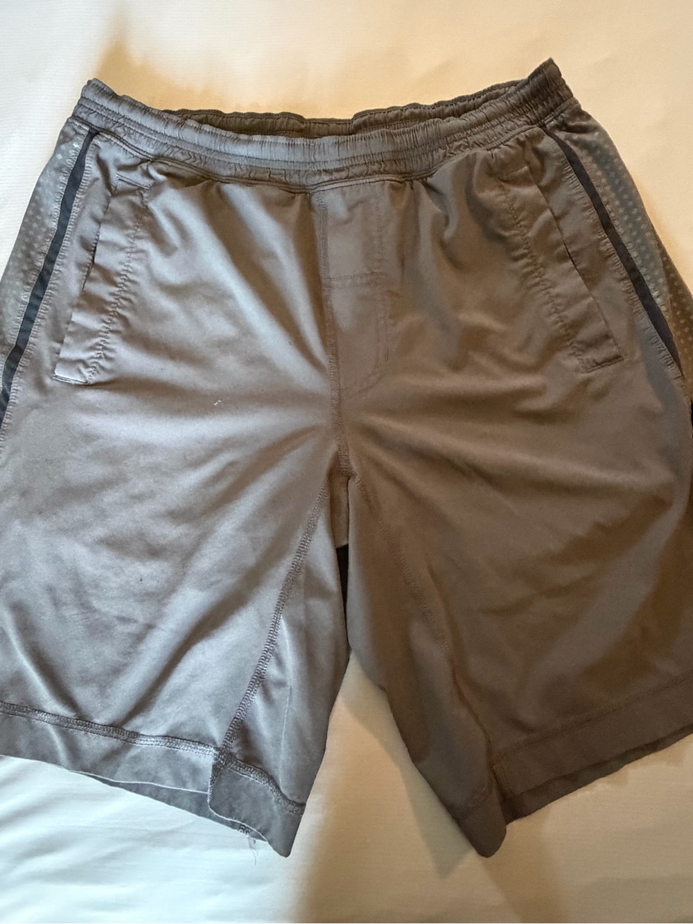 Lululemon Men’s Gray Running Training Shorts Athletic Workout size L